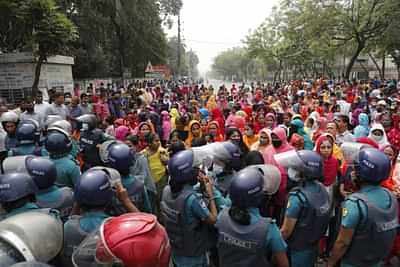 Bangladesh garmant protest 2