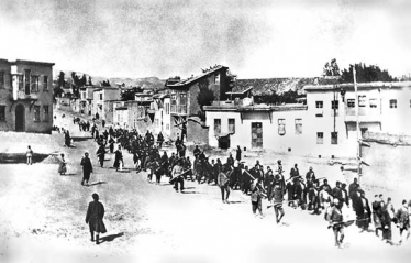 Armenians marched by Turkish soldiers 1915