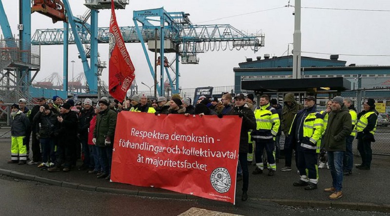 Sweden dockers strike Image Left Voice