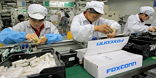 中國富士康員工的極度惡劣環境名揚國際//圖片來源：iphonedigital，Flickr