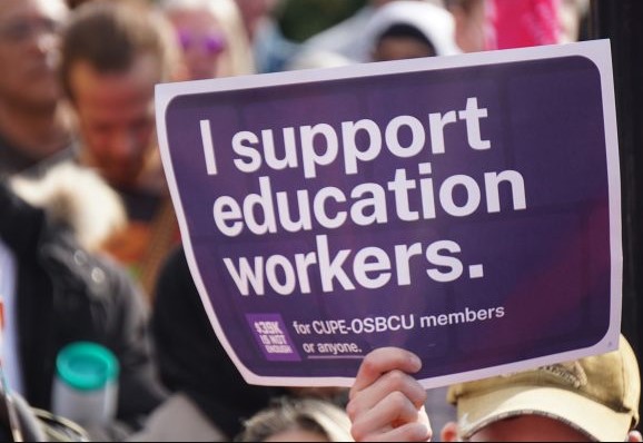 CUPE support workers sign Image CUPE