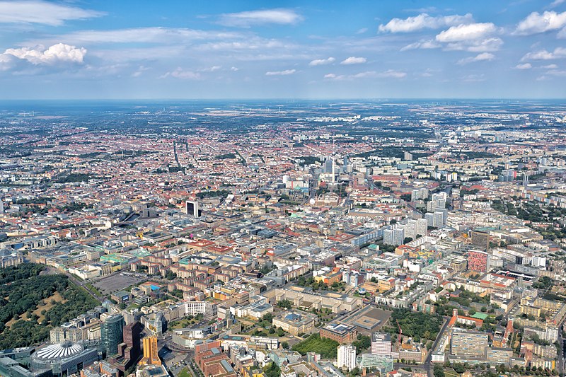 Berlin Aerial view 2016 Image Avda
