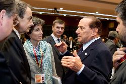 26 October, Berlusconi speaking with Zapatero. Photo: European Council