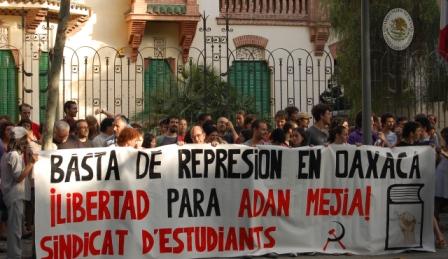 200 strong picket in Barcelona to free Adán Mejía