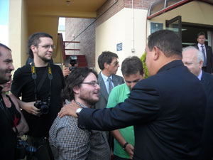 El presidente Chávez recibe en Madrid a una delegación del SE, MFV y El Militante