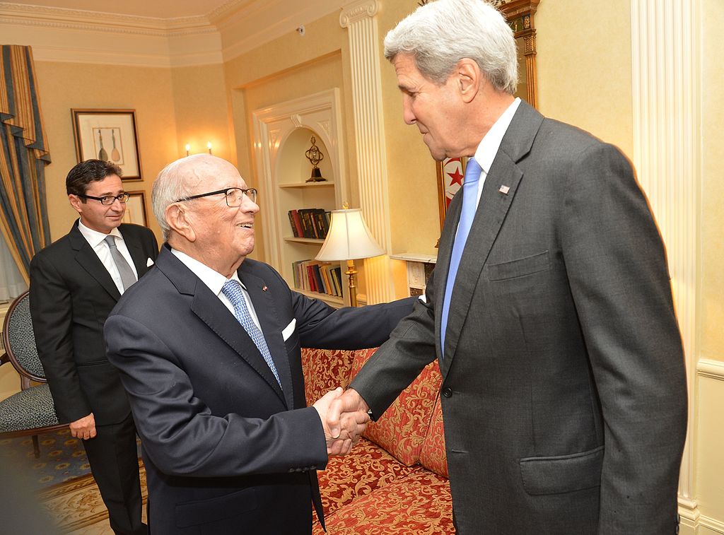 Secretary Kerry Shakes Hands With Tunisian President Essebsi Image Department of State